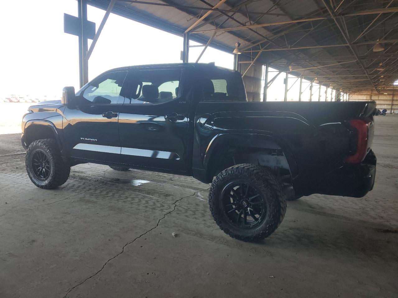 2023 Toyota Tundra Crewmax Sr - Фото 2