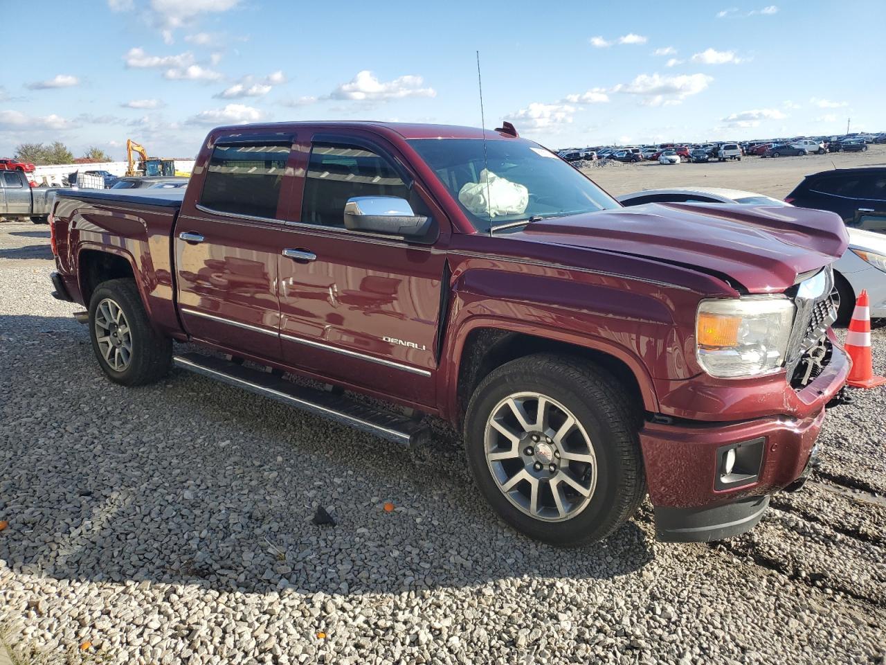 2015 GMC Sierra K1500 Denali - Image 4