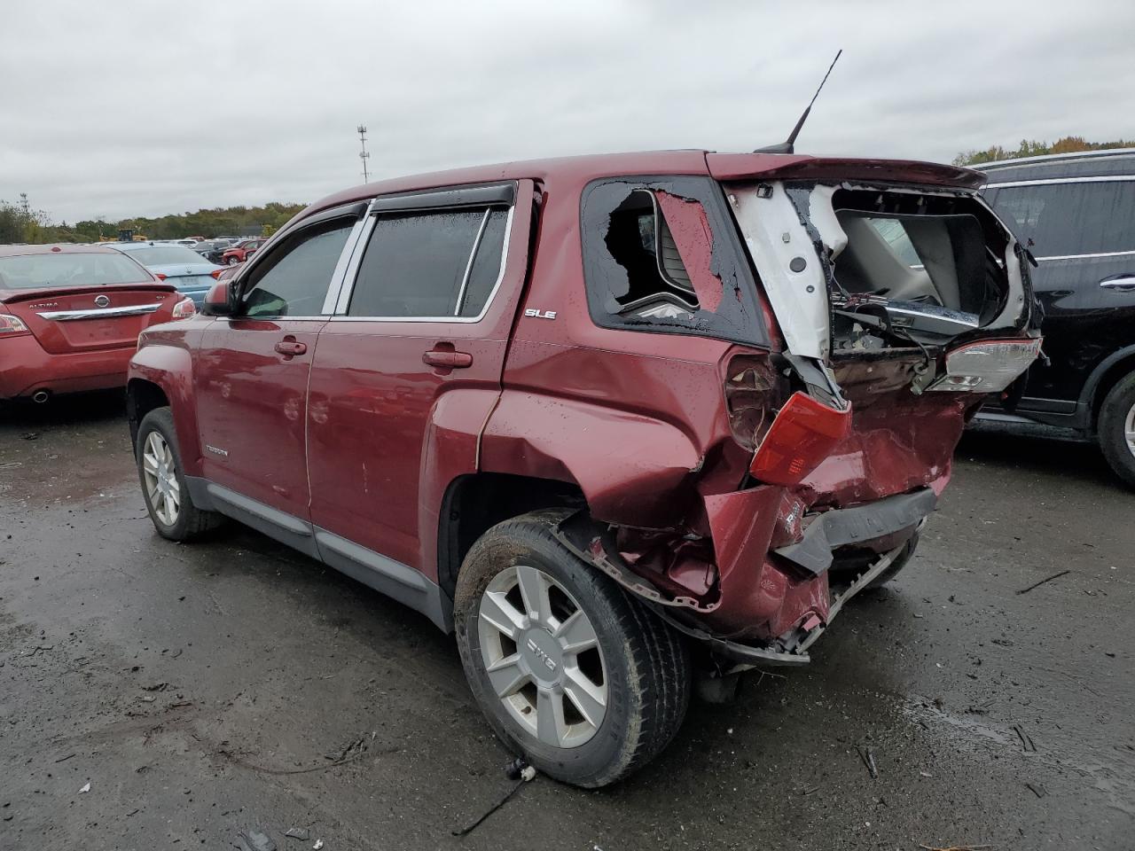 2012 GMC Terrain Sle - Image 2