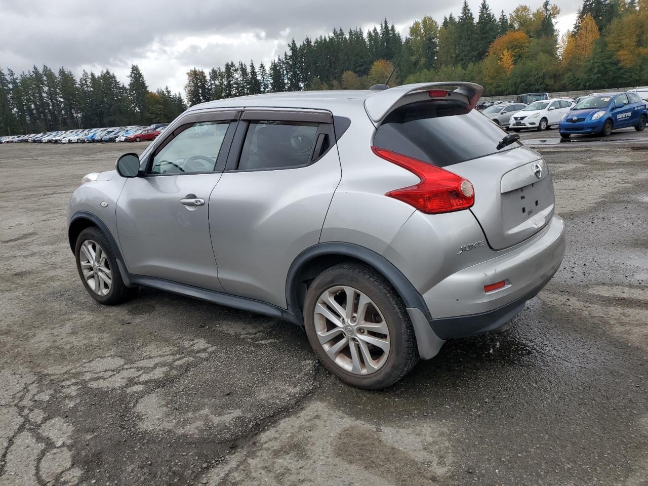 2011 Nissan Juke S - Фото 2