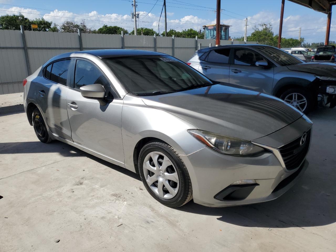 2015 Mazda 3 Sport - Фото 4