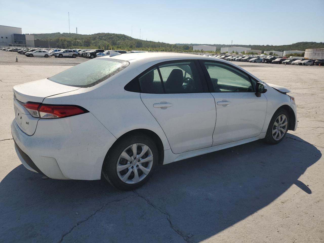 2022 Toyota Corolla Le - Image 3
