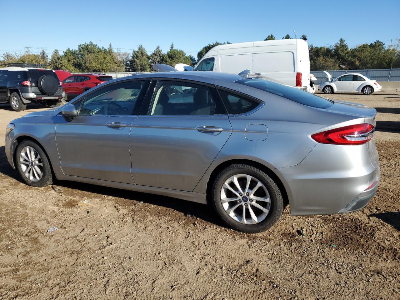 2020 Ford Fusion Se - Image 2