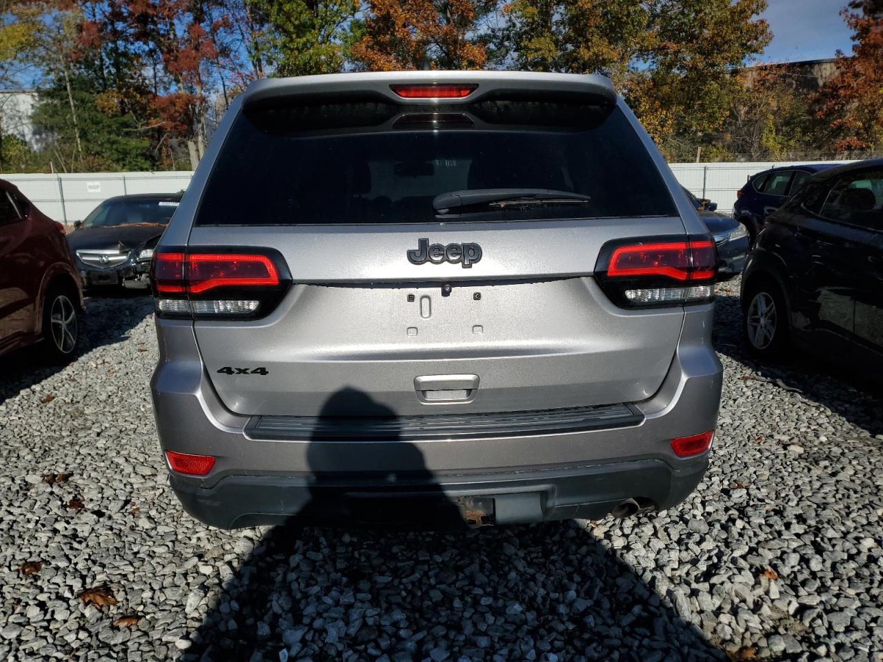 2014 Jeep Grand Cherokee Laredo - Image 6