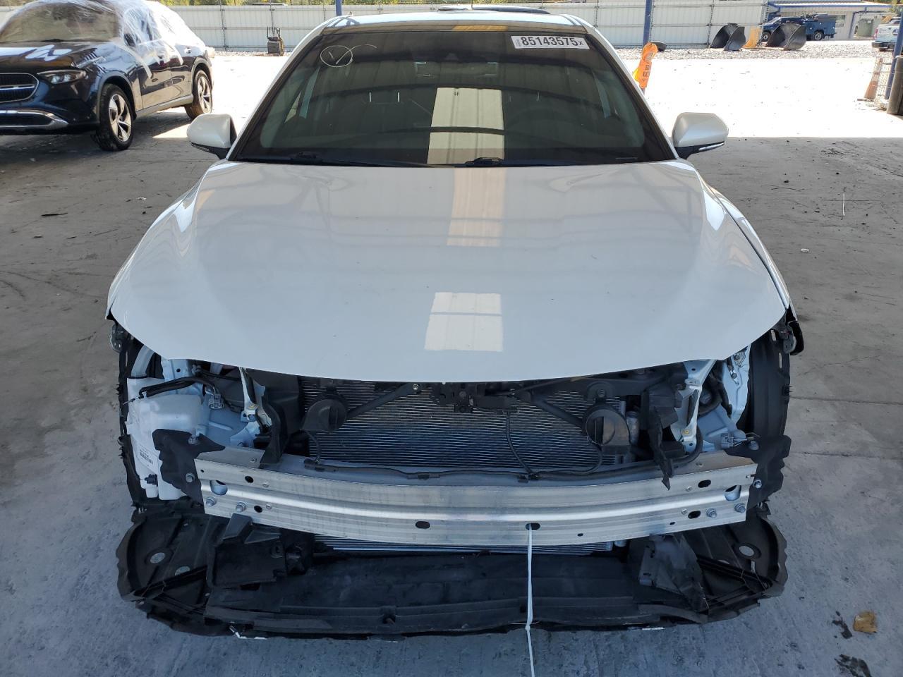 2021 Toyota Camry Xse - Фото 5