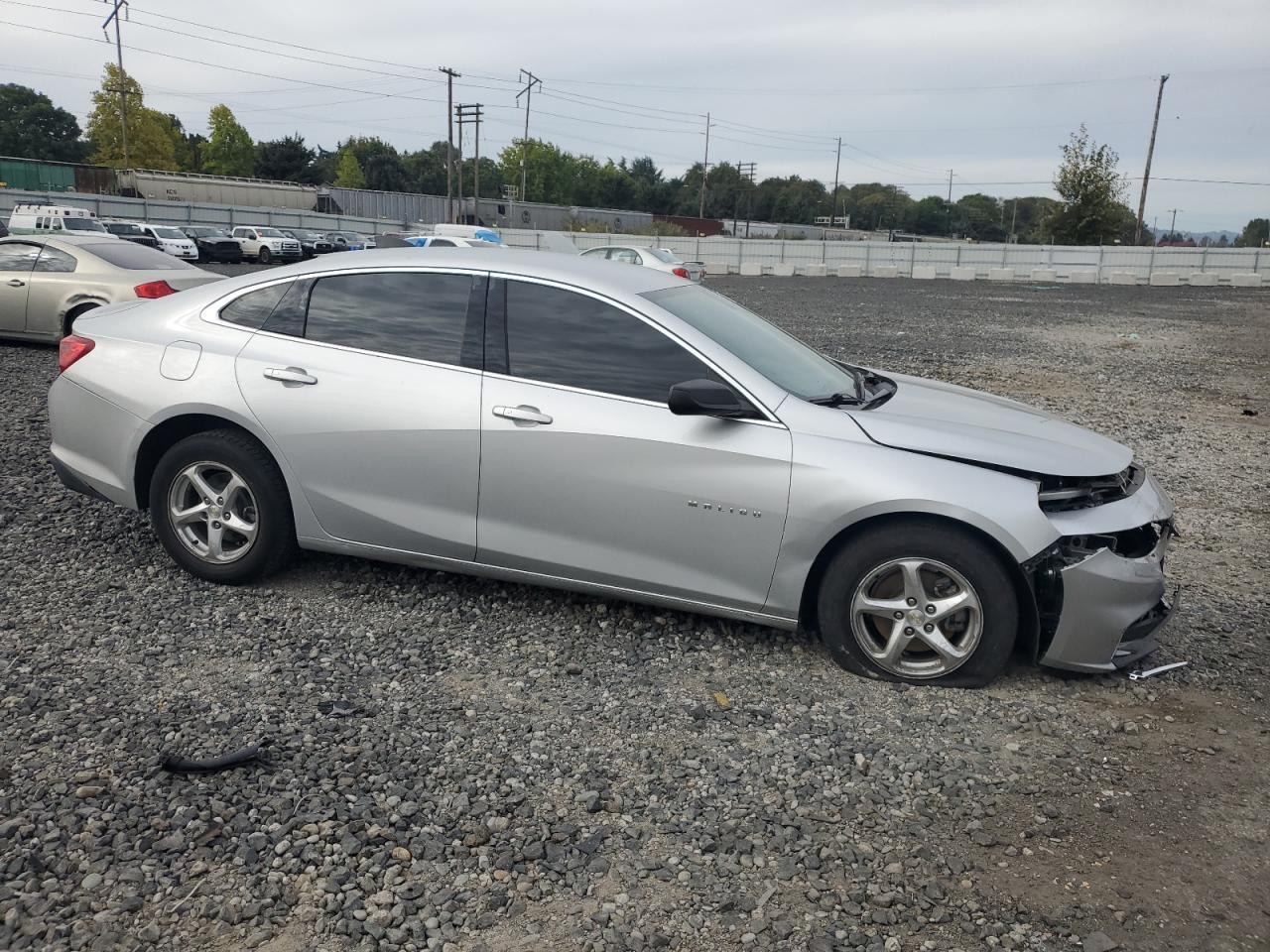 2018 Chevrolet Malibu Ls - Image 4