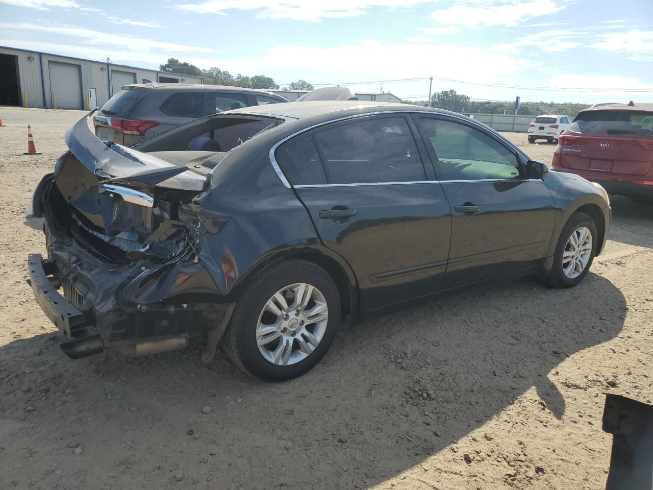 2012 Nissan Altima 2.5 - Image 3