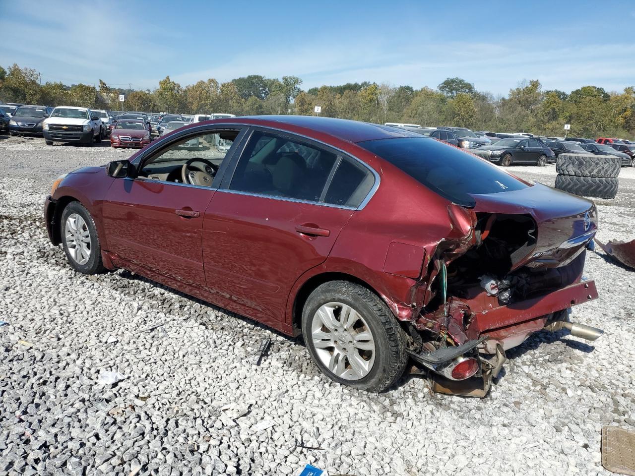 2010 Nissan Altima Base - Фото 2