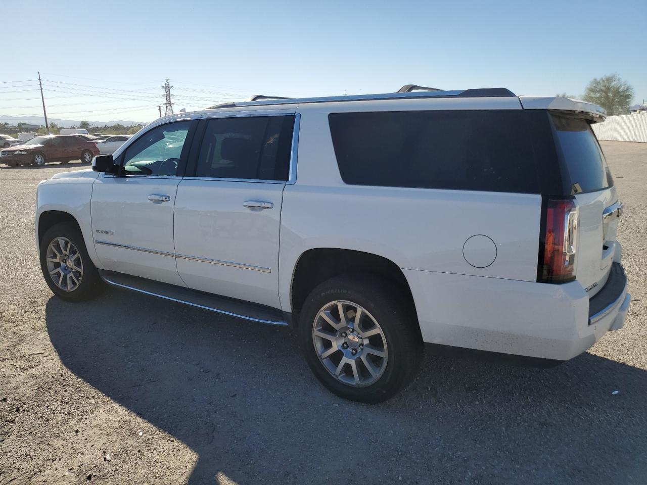 2017 GMC Yukon Xl Denali - Фото 2