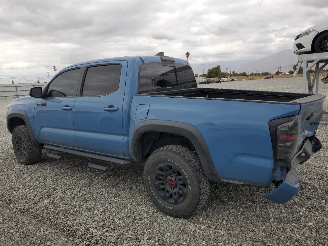2018 Toyota Tacoma Double Cab - Image 2