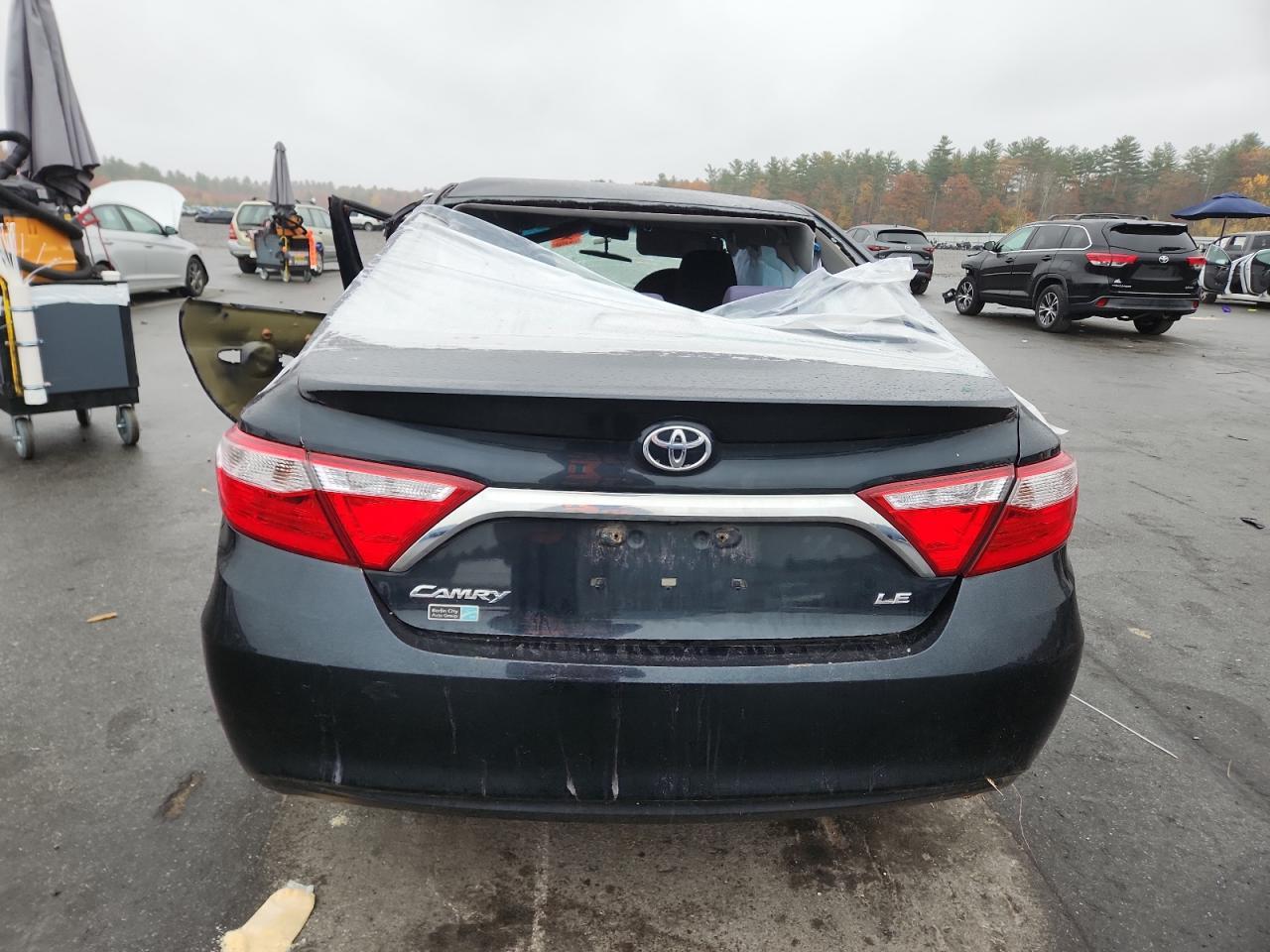 2015 Toyota Camry Le - Фото 6