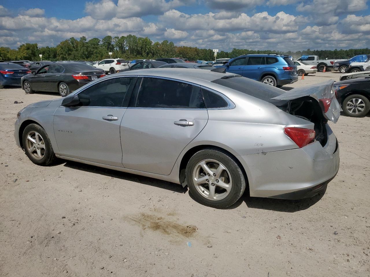 2018 Chevrolet Malibu Ls - Фото 2
