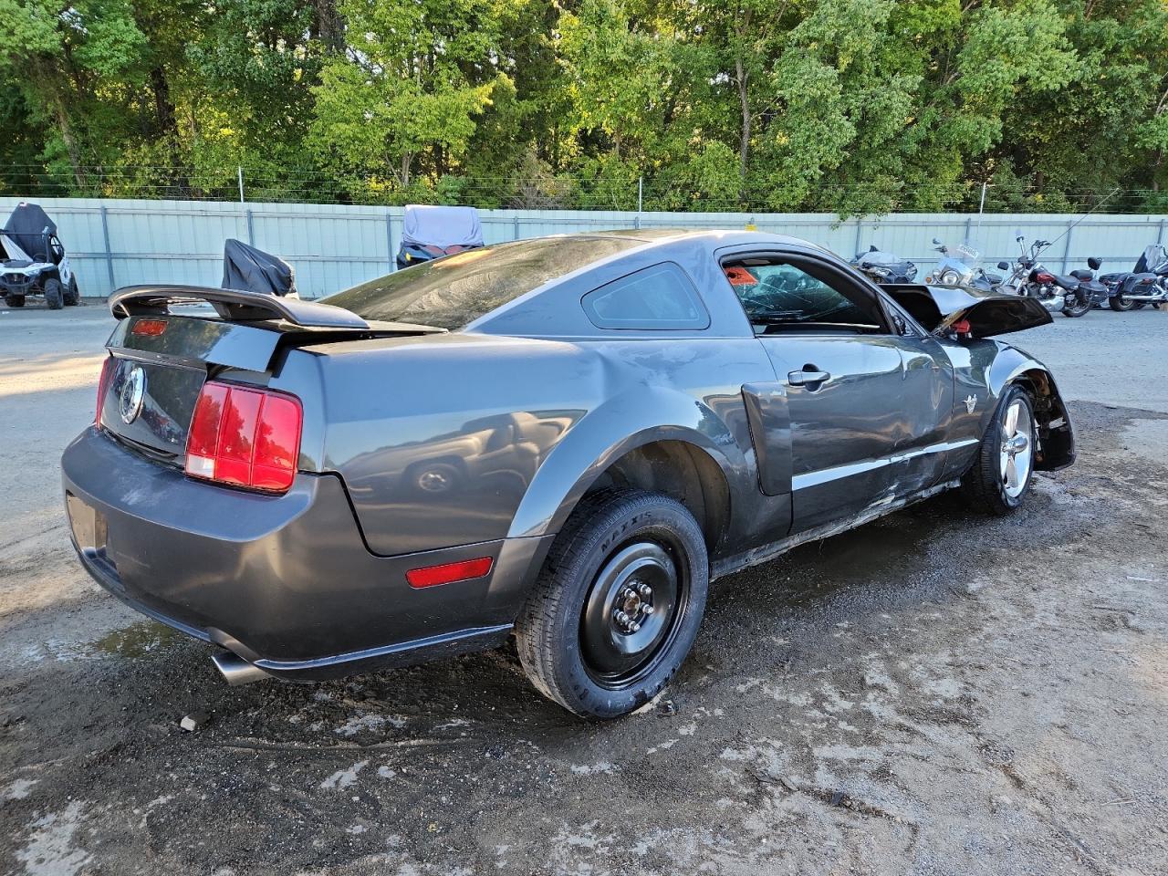 2009 Ford Mustang Gt - Image 3