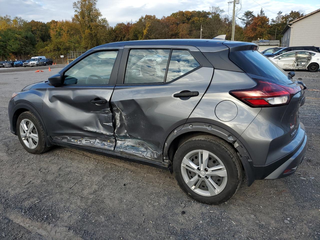 2022 Nissan Kicks S - Фото 2