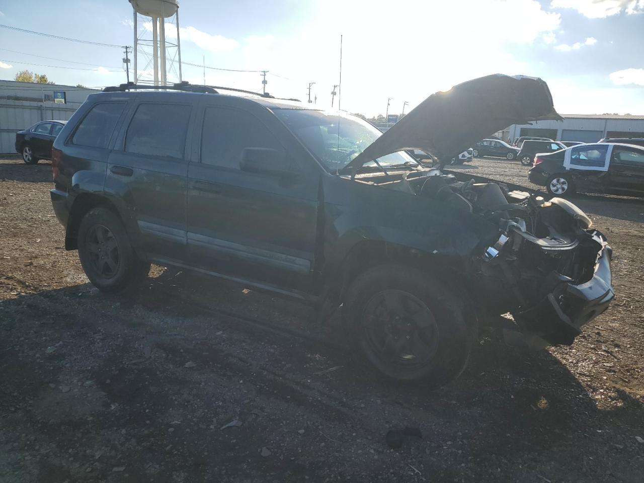2005 Jeep Grand Cherokee Laredo - Image 4
