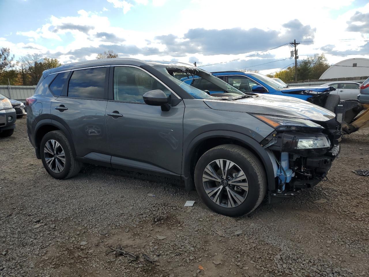 2023 Nissan Rogue Sv - Image 4