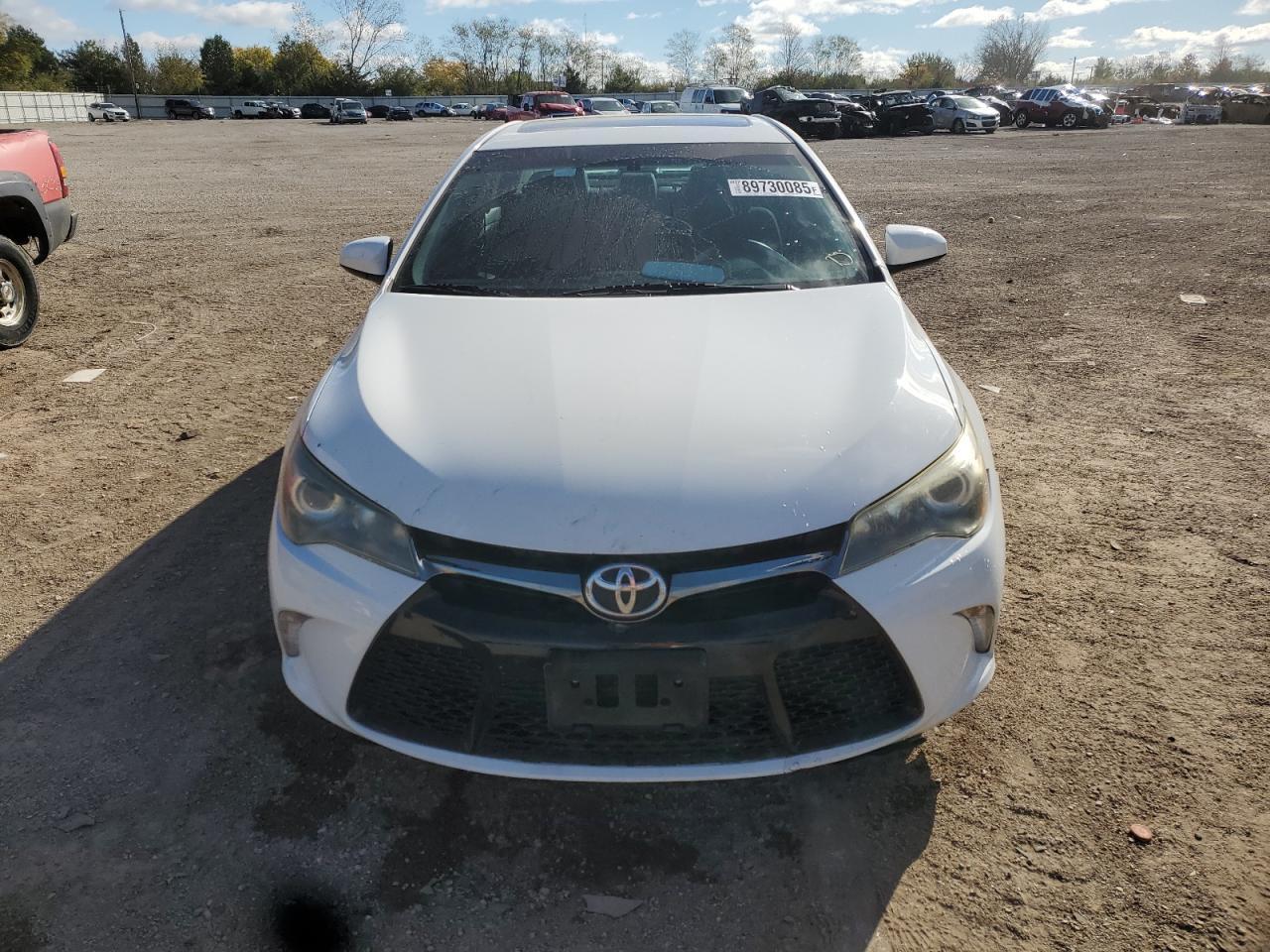 2016 Toyota Camry Le - Image 5