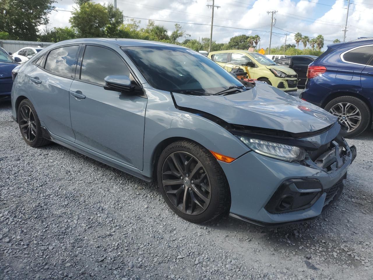 2021 Honda Civic Sport Touring - Image 4