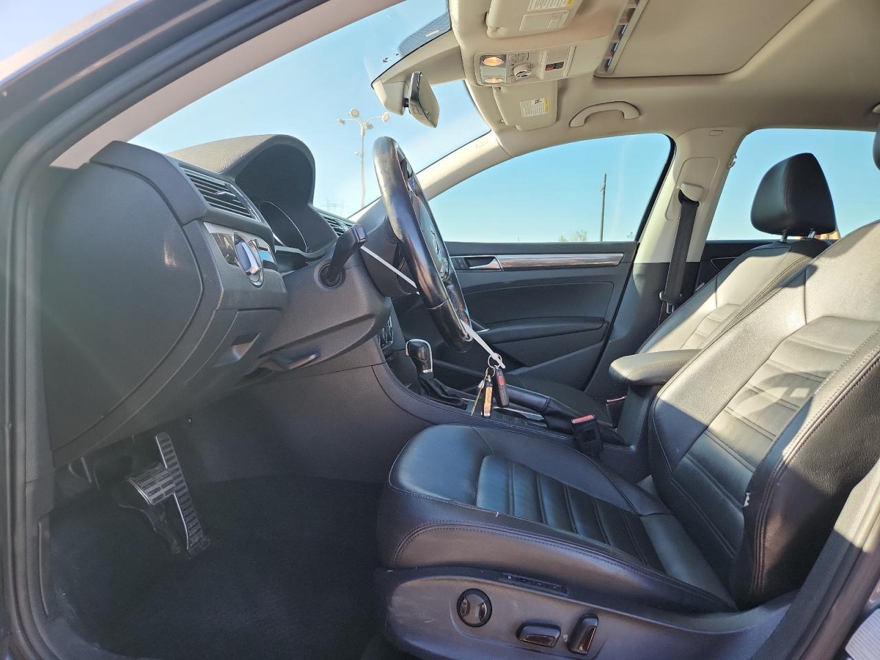 2017 Volkswagen Passat Sel Premium - Image 7