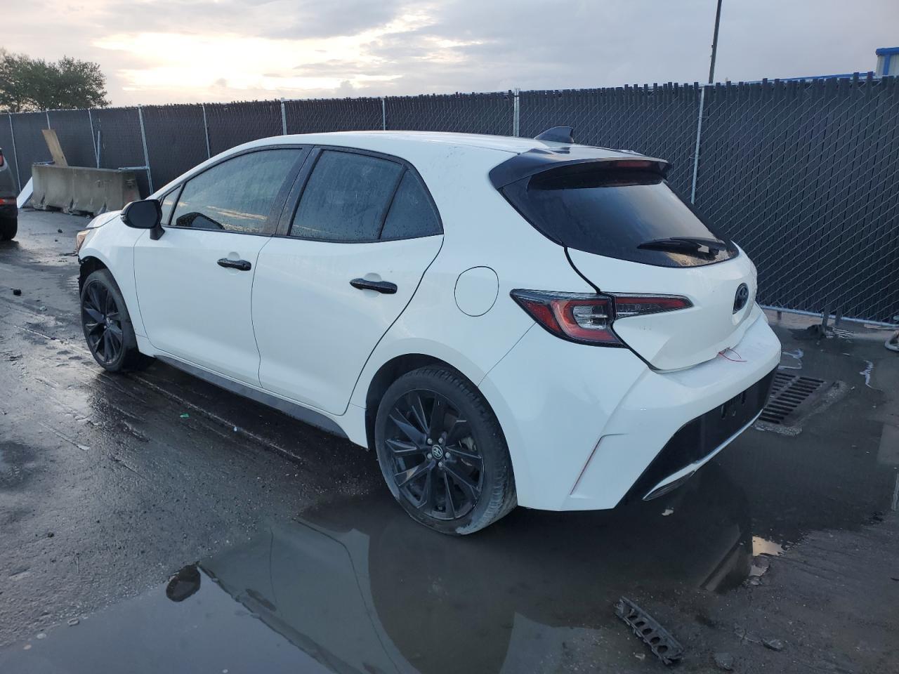 2021 Toyota Corolla Se - Фото 2