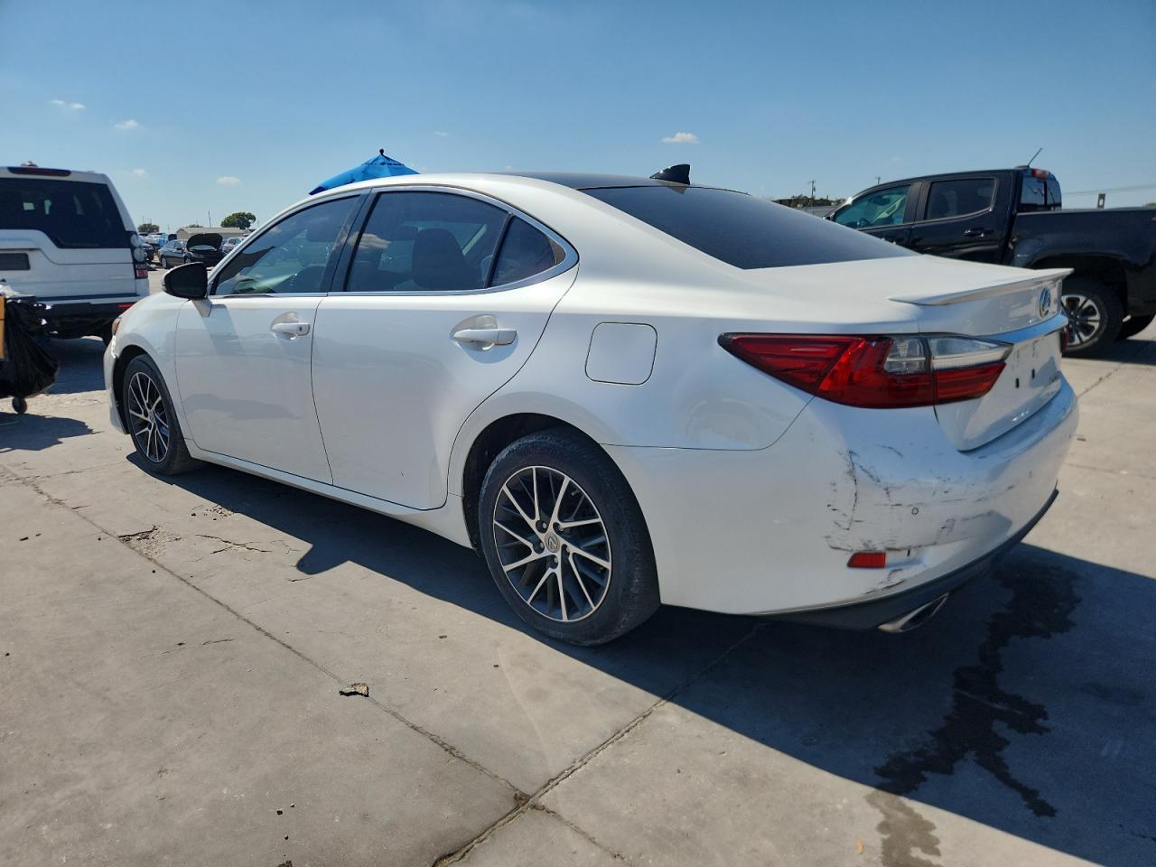 2016 Lexus Es 350 - Image 2