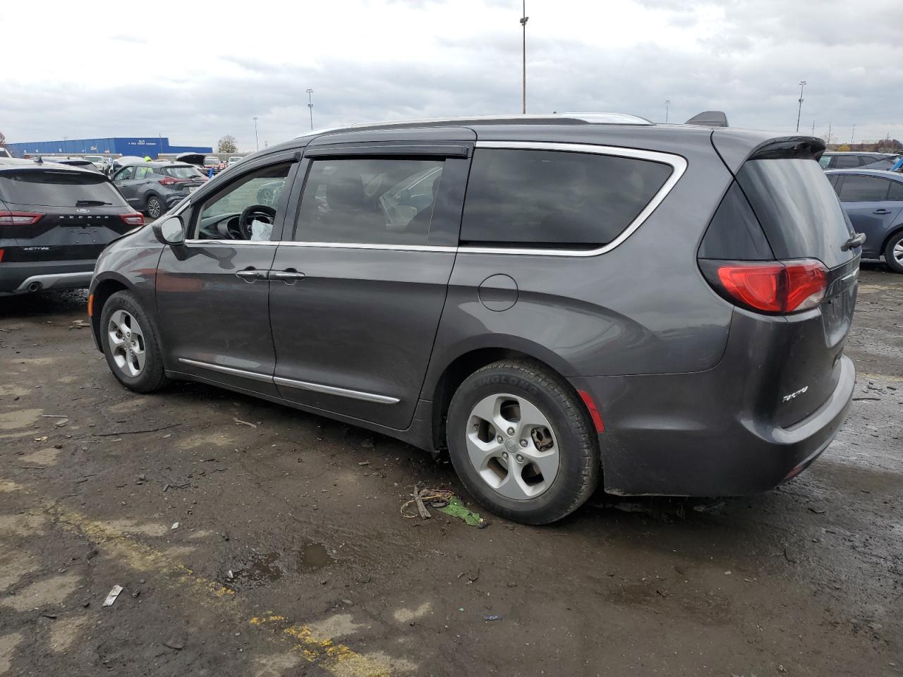 2020 Chrysler Pacifica Touring L - Фото 2