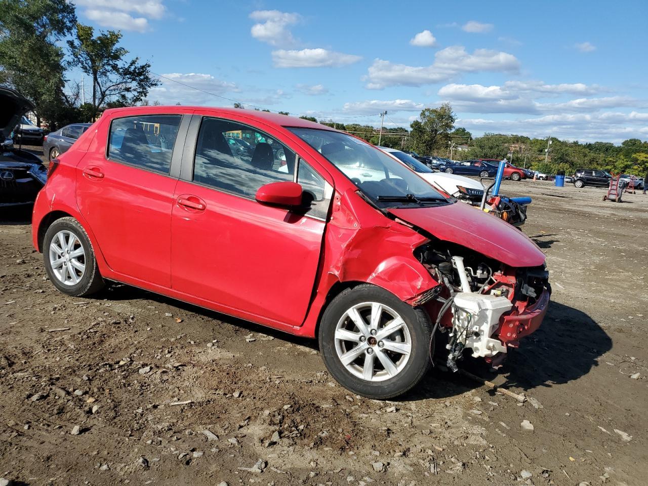 2015 Toyota Yaris - Фото 4