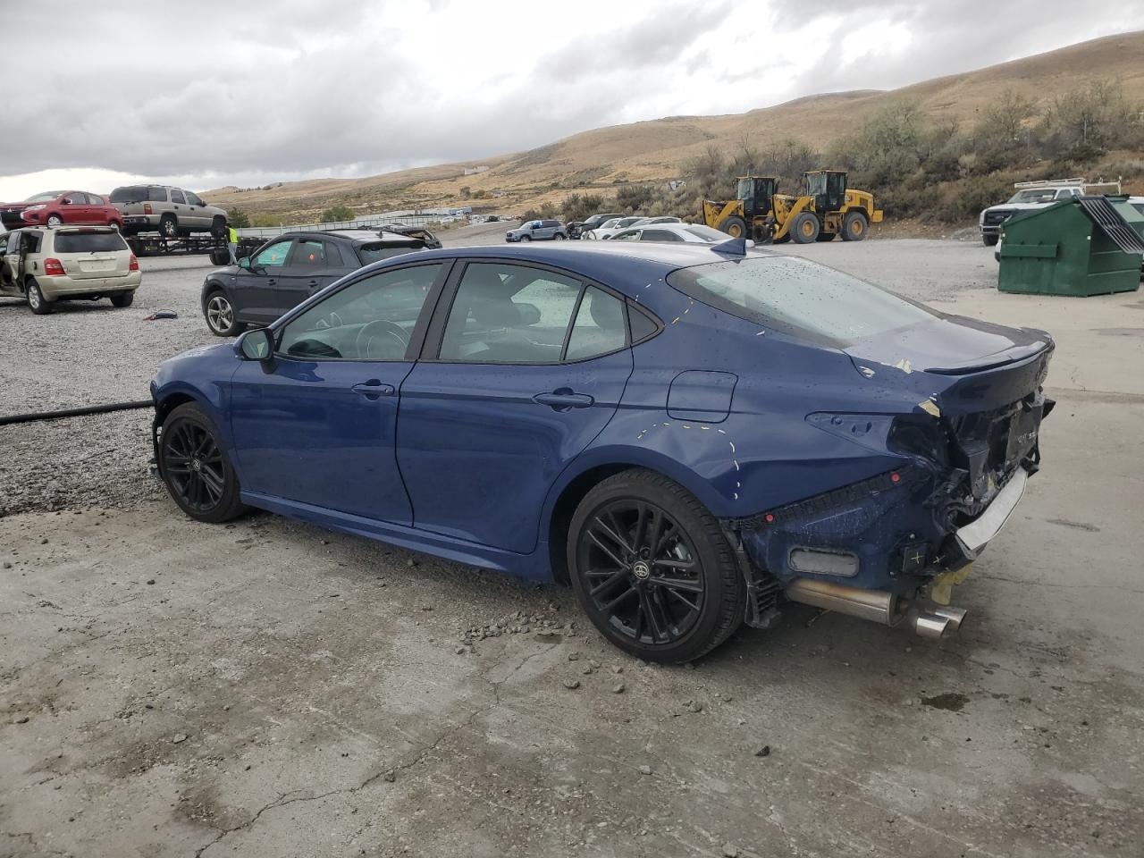 2025 Toyota Camry Xse - Фото 2