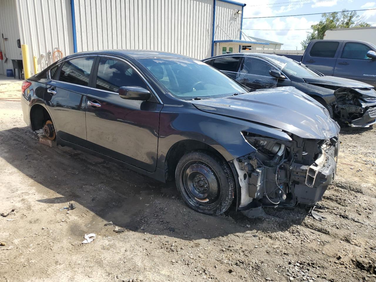 2017 Nissan Altima 2.5 - Фото 4