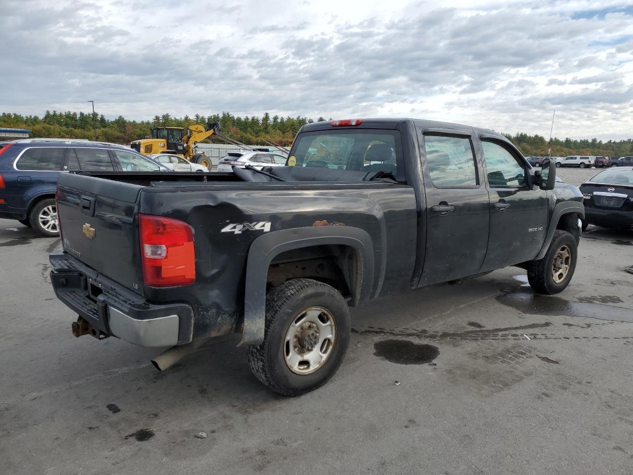 2013 Chevrolet Silverado K2500 Heavy Duty - Image 3