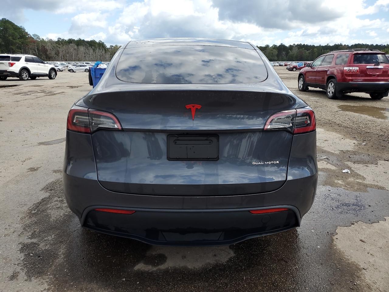 2023 Tesla Model Y - Фото 6
