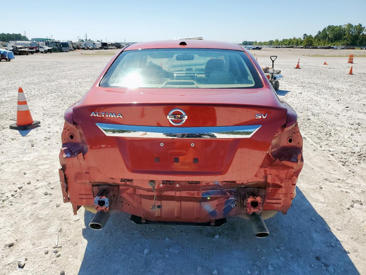 2015 Nissan Altima 2.5 - Фото 6