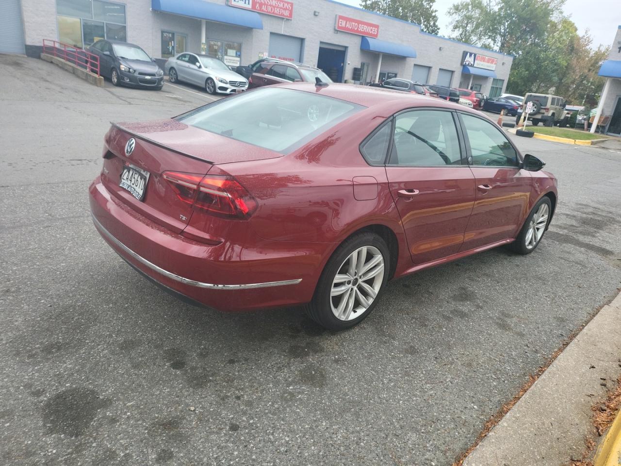 2019 Volkswagen Passat Wolfsburg - Image 4