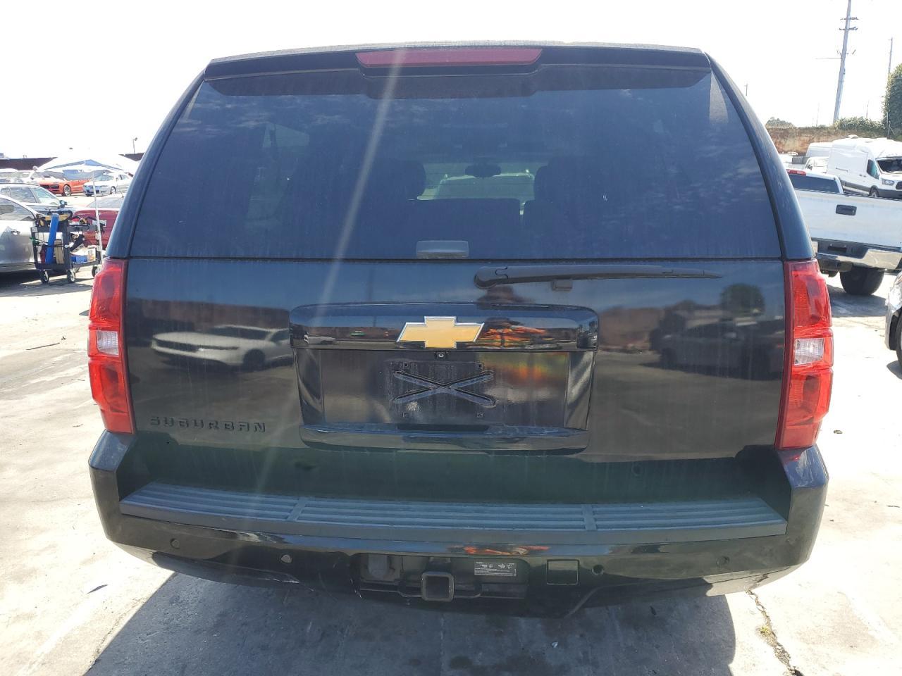 2013 Chevrolet Suburban C1500 Lt - Фото 6