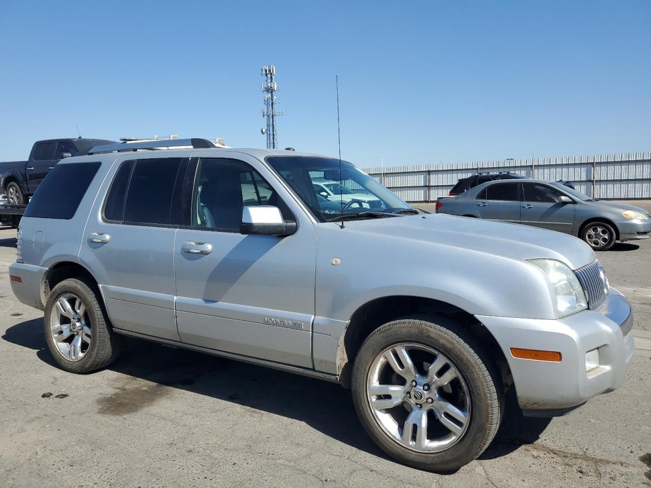 2010 Mercury Mountaineer Premier - Фото 4