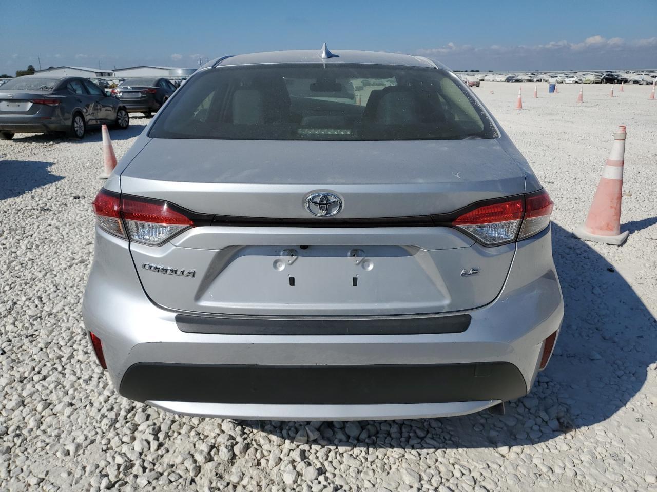 2021 Toyota Corolla Le - Фото 6