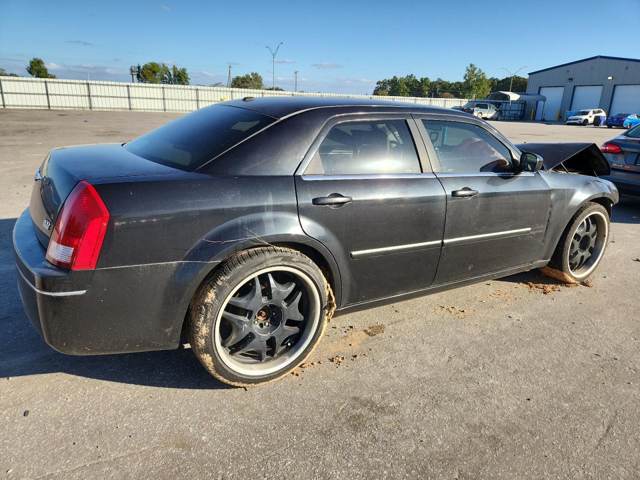 2007 Chrysler 300 Touring - Image 3
