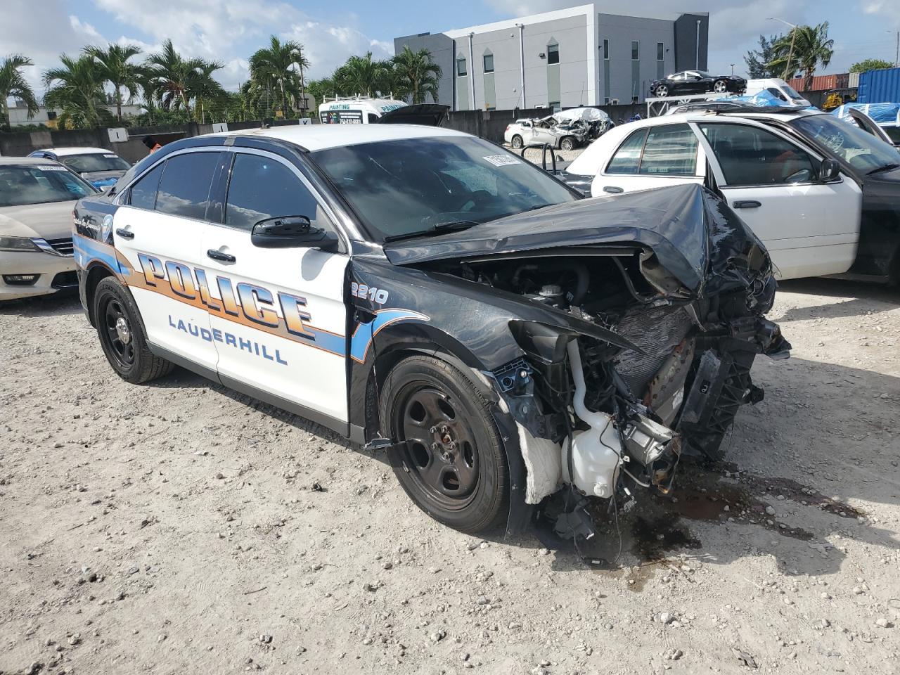 2018 Ford Taurus Police Interceptor - Image 4