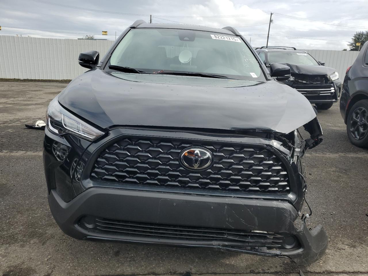 2022 Toyota Corolla Cross Le - Image 5