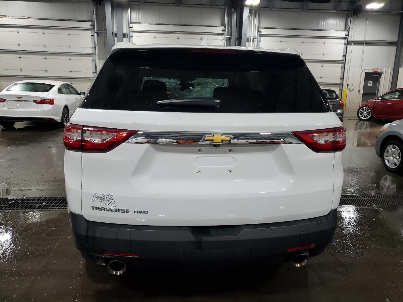 2021 Chevrolet Traverse Ls - Фото 6