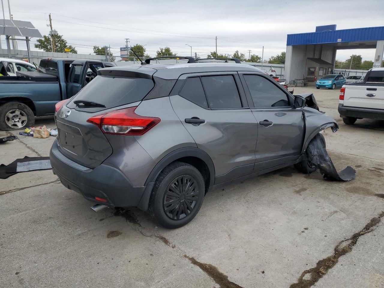 2018 Nissan Kicks S - Фото 3