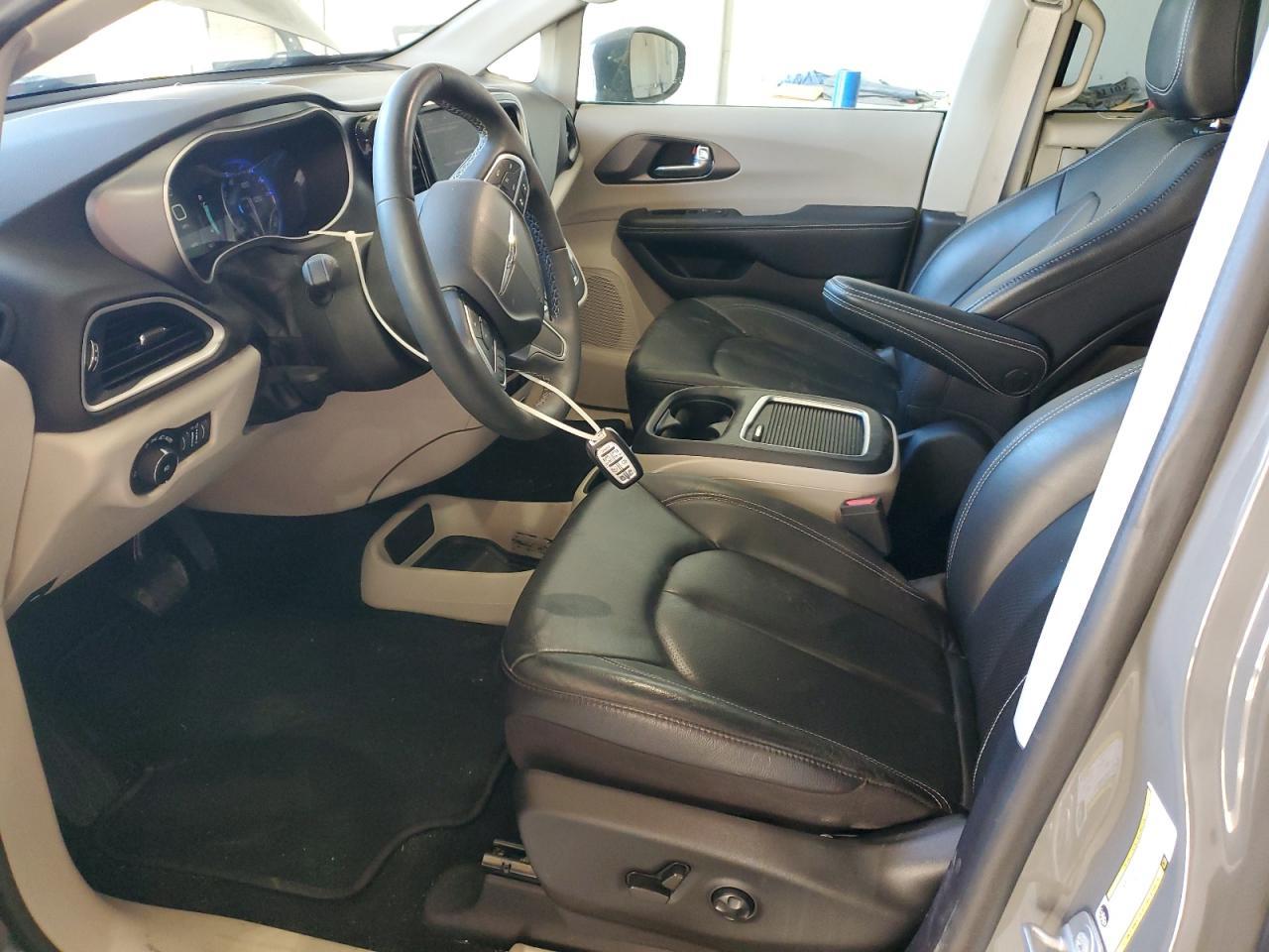 2022 Chrysler Pacifica Touring L - Фото 7