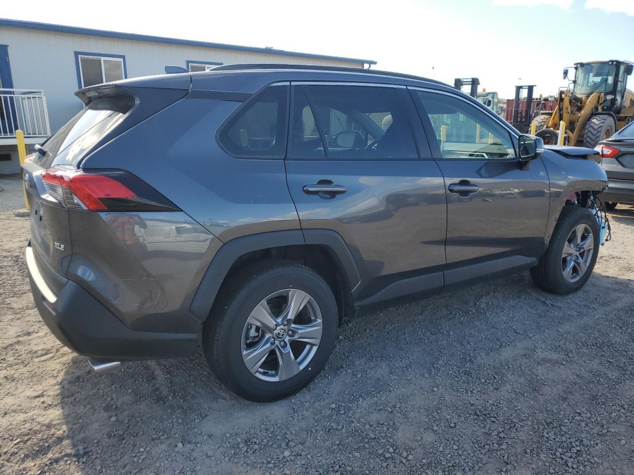 2025 Toyota Rav4 Xle - Фото 3