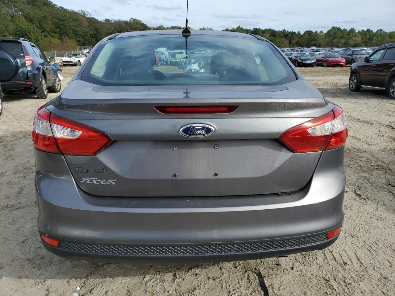 2012 Ford Focus S - Image 6