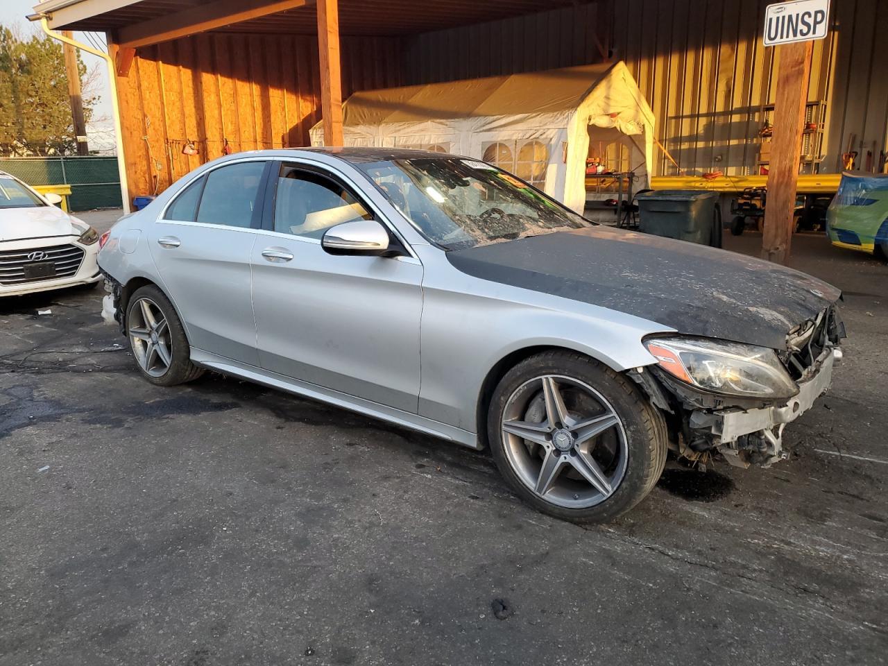 2016 Mercedes-Benz C 300 4Matic - Image 4