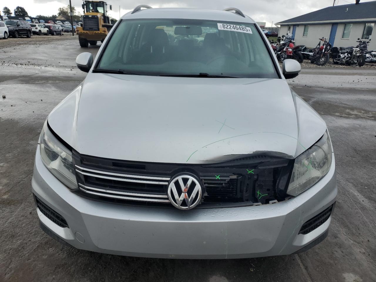 2017 Volkswagen Tiguan S - Фото 5