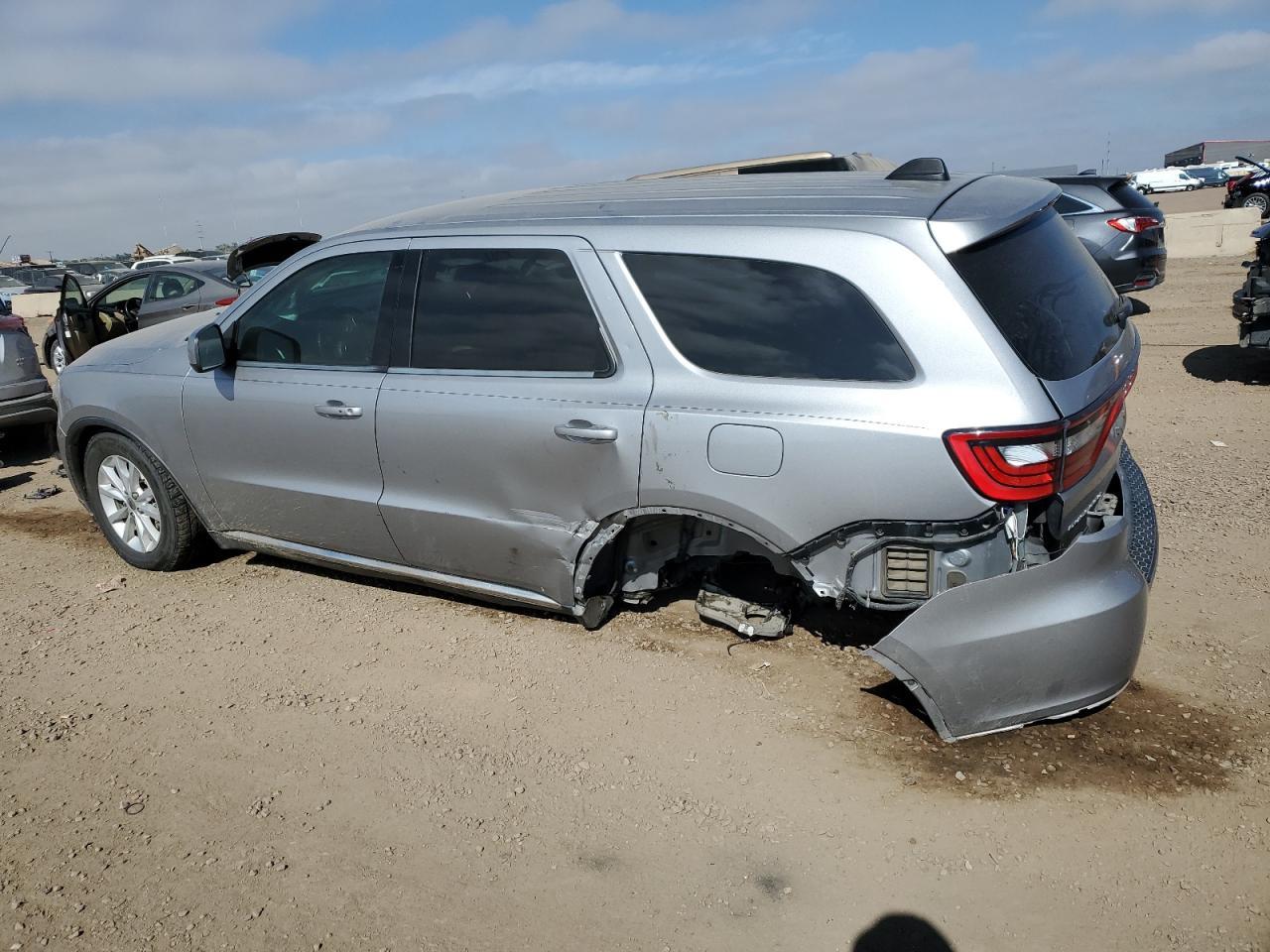 2019 Dodge Durango Sxt - Image 2
