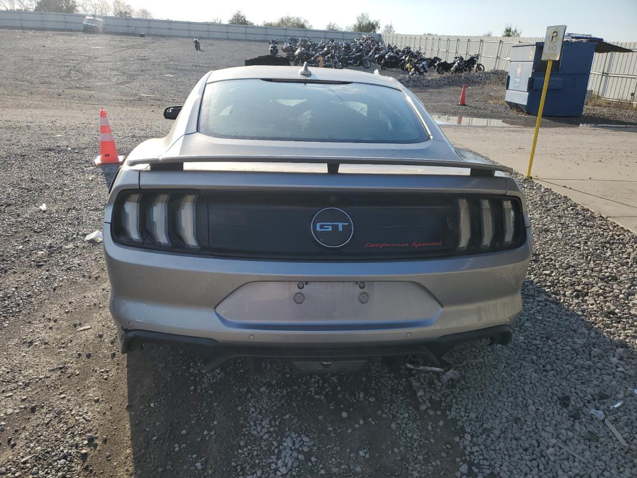 2020 Ford Mustang Gt - Фото 6