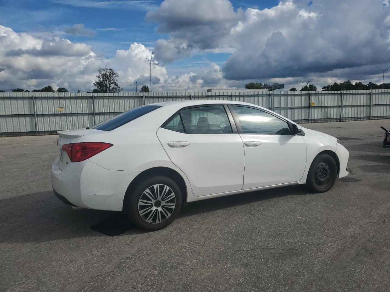 2019 Toyota Corolla L - Фото 3