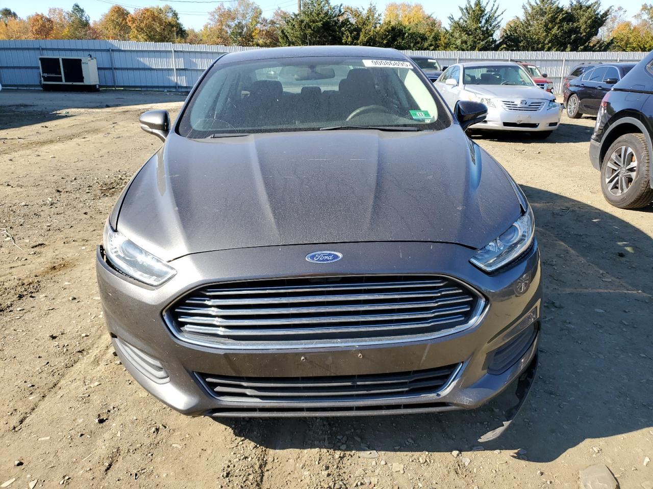 2016 Ford Fusion Se - Фото 5